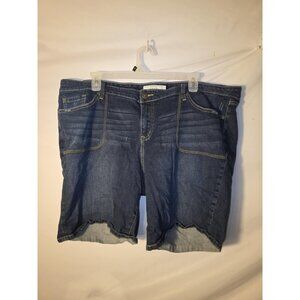 Torrid Bermuda Length Denim Jean Shorts Stretch Womens Plus Size 26